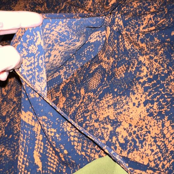 Cabi Snake Skin Animal Print Surplice Wrap Front Blouse Size: Medium - Picture 6 of 11